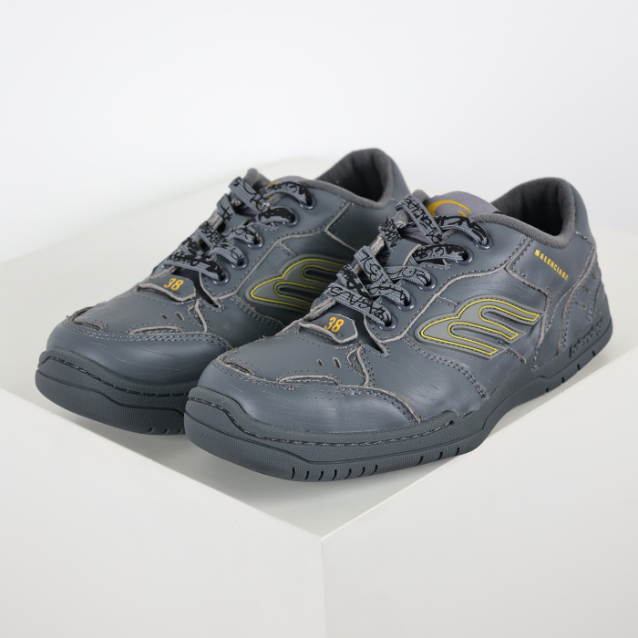 Balenciag* Hamptons Sneaker Worn-Out Grey Yellow