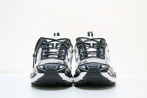 OFF-WHITE Be Right Back Grey Black