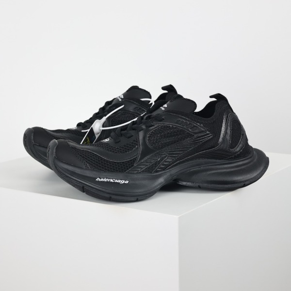 Balenciag* Circuit Sneaker Black