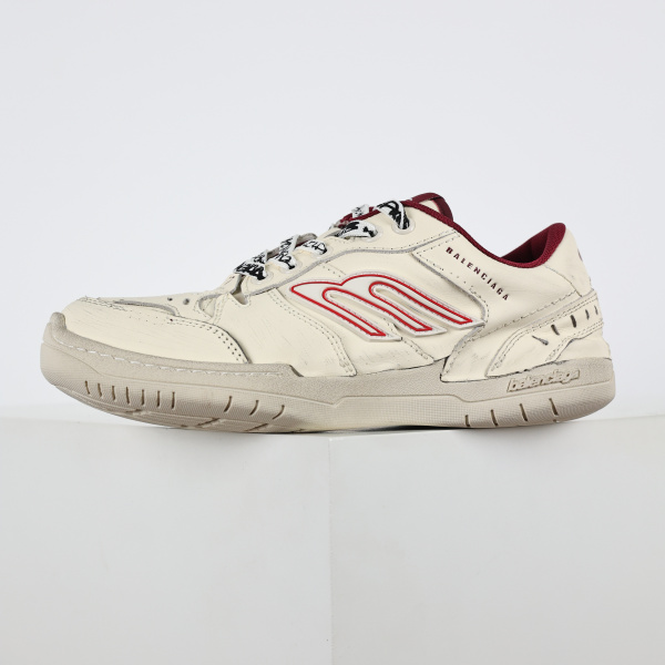 Balenciag* Hamptons Sneaker Worn-Out Off White Red