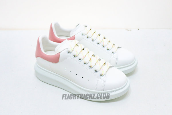 Alexande* McQuee* Oversized Sneaker 'White Carnation'