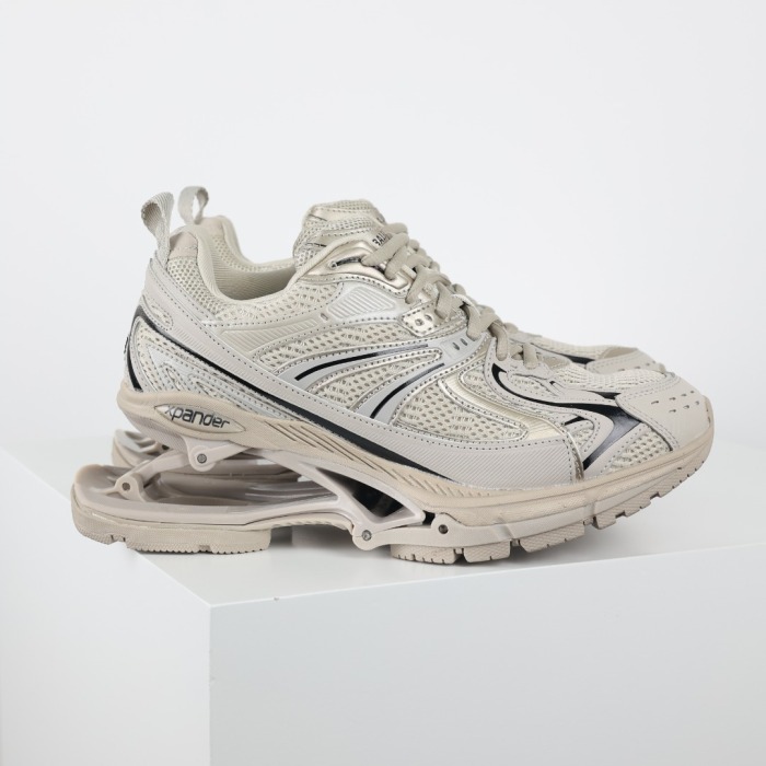 BALENCIAG* X-PANDER  Beige