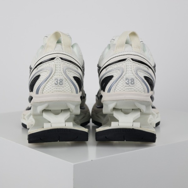 BALENCIAG* X-PANDER  White
