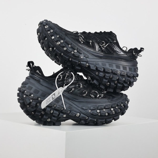 Balenciag* Defender With Piercings Black