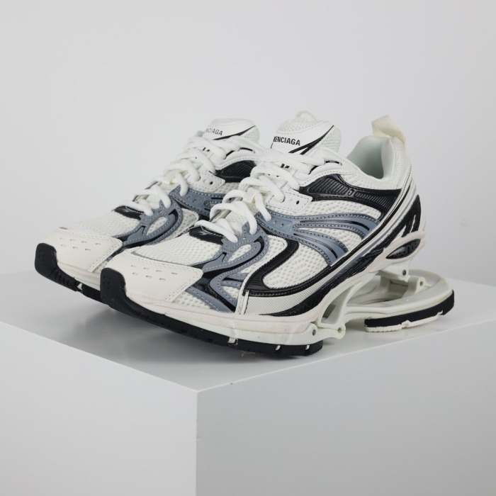 BALENCIAG* X-PANDER  White