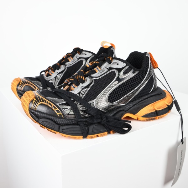 B@lenciag* 3XL Ski Sneaker in Black and Orange