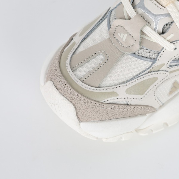 Adidas Vento XLG Deluxe Beige White