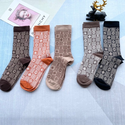 Louis Vuitton mid -tube women's socks socks