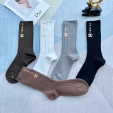 Chanel hot gold mid -tube women's socks socks