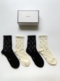 Chanel classic letter logo rhinestone cotton cotton cotton middle socks and calf socks
