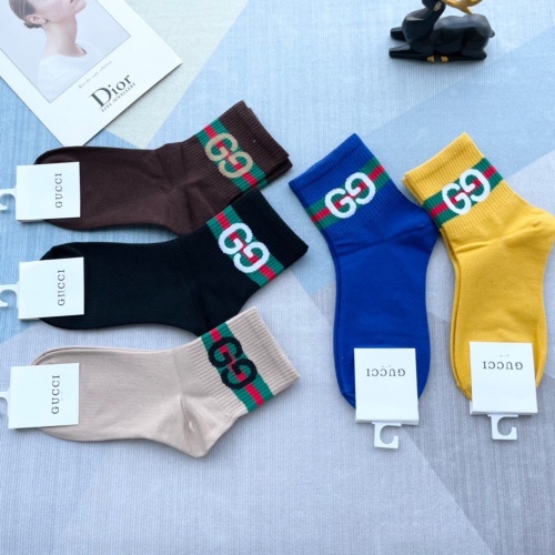 Gucci women's socks color cotton material woven