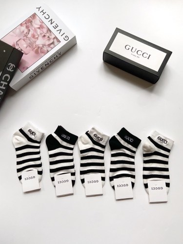 Gucci classic letter embroidery cotton socks