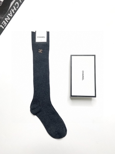 Chanel classic letter logo, cotton cotton long socks, calf socks
