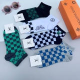 Louis Vuitton 2023 Men and Women's Great Socks Stockings