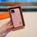 Louis Vuitton adds labeling graffiti painting mobile phone shell and half packet