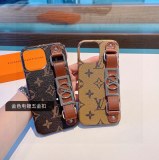 Louis Vuitton wrist phone case Daphne series three packages of mobile phone case keys all inclusive