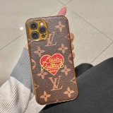 Louis Vuitton Classic Laohua Love Mobile Phone Holding High Quality