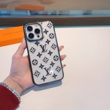 Louis Vuitton mobile phone case Yayli material relief pattern mobile phone case