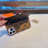 Louis Vuitton Crossbody mobile phone case hardware card bag mobile phone case with chain