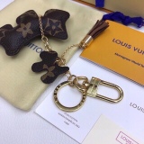Louis Vuitton Farnari Dogs Pendant Key Buckle Swing Pack Bag