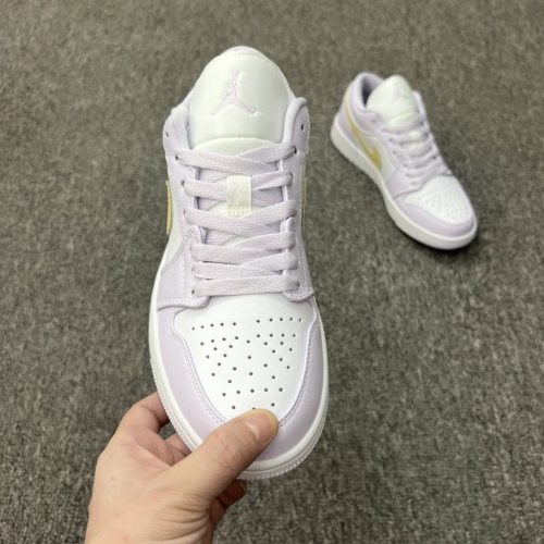 Air Jordan 1 Low WMNS BarelyGrape Style:DC0774-501