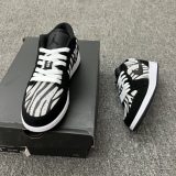 Air Jordan 1 Low GS “Zebra” Style:553560-057