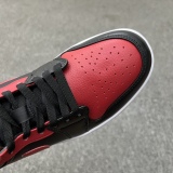 Air Jordan 1 Mid “Red and Black” Style:554724-074