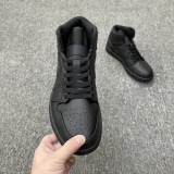 Air Jordan 1 Mid Black Style:554724-093