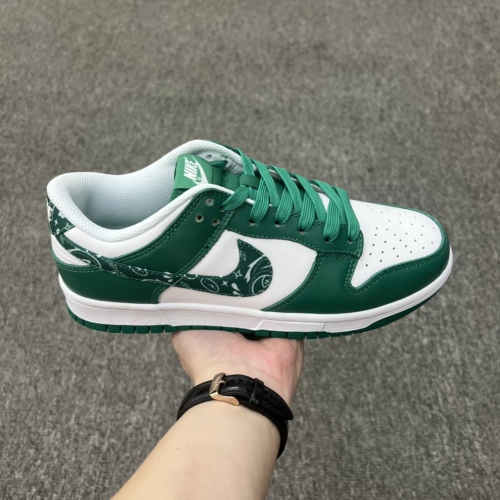 Nike Dunk Low ESS Green Paisley  Style:DH4401-102