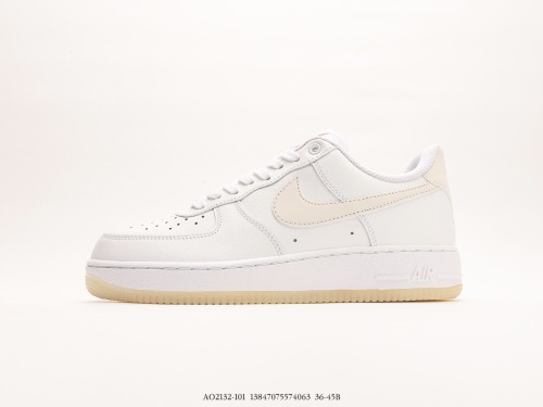 Nike WMNS Air Force 1 07 EssentialWhite Sole GLow Low -gang classic versatile sports sneakers  leather white crystal luminous 3M hook  Style:AO2132-101