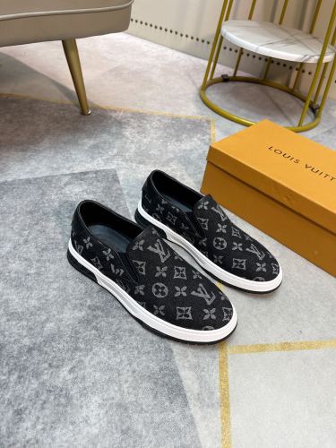 Louis vuitton men's casual board sneakers