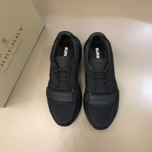 Burberry men's height sneakers