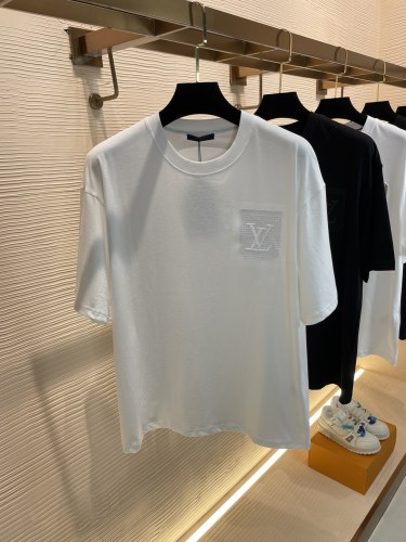 Louis Vuitton 2023 Summer chest edges and exquisite embroidered pocket patterns pure cotton round neck short -sleeved T -shirt