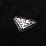Prada 2023 Summer Custom 260g double -shaped double yarn cotton splicing pocket custom triangle leather chapter logo couple short -sleeved T -shirt