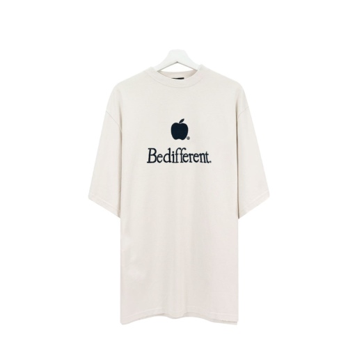 Balenciaga Apple Bedifferen Embroidery Short Sleeve