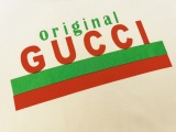 Gucci's  OriginalGucci  style and brand's unique green and red printed short -sleeved fall -shoulder version