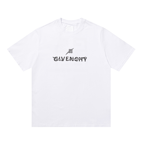 Givenchy is blurred before and after the sand dot letter logo print R