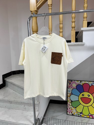 Loewe chest dark -pattern leather label T -shirt short sleeves
