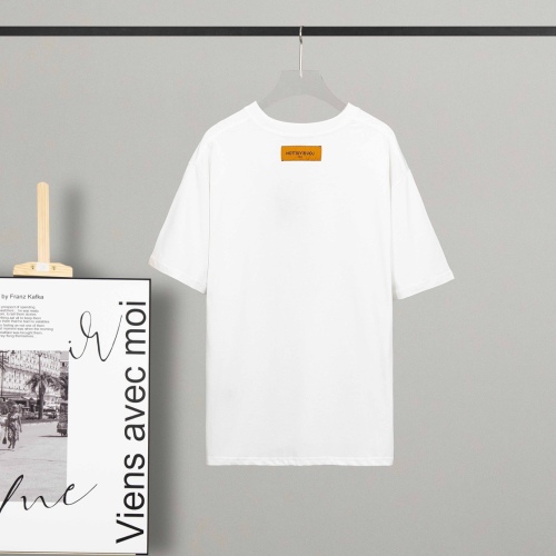 Louis Vuitton spread embroidered T -shirt