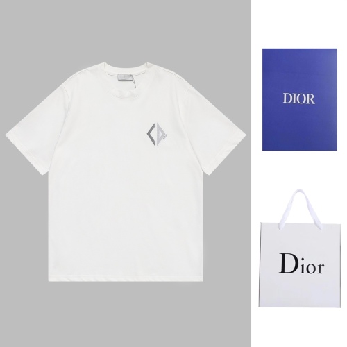 Dior 23SS CD Embroidery T -shirts, cotton embroidery, imported embroidery machine three -dimensional embroidery loose casual loose version couple model