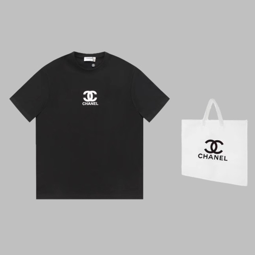 CHANEL 2023SS Spring and Summer African Pressing Glipper LOGO pattern Short -sleeved T -shirt Loose Edition Simple Fashion Couple model