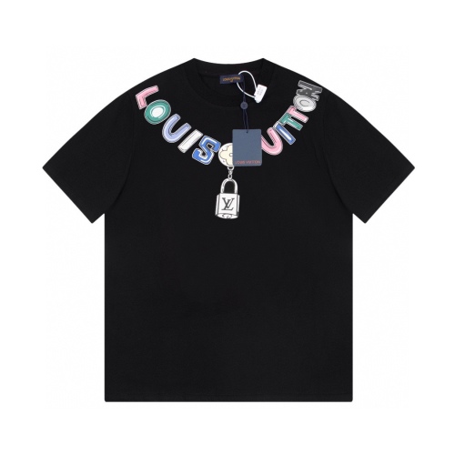 Louis Vuitton 2023SS letters, graffiti necklaces, necklace, short -sleeved couple