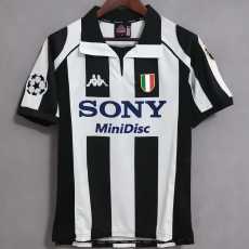 1997/98 JUV Home Retro Soccer jersey