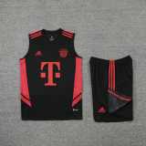 2023/24 Bayern Black Training Shorts Suit