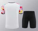 2023/24 Man Utd White Training Shorts Suit