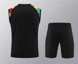 2023/24 Man Utd Black Training Shorts Suit