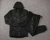18 19 Tracksuit AAA41004