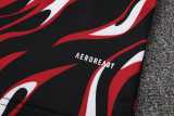 2025/26 Man Utd Training Shorts Suit