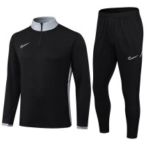 2025/26 WQD Black Half Pull Tracksuit