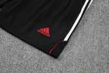 2025/26 Man Utd Training Shorts Suit